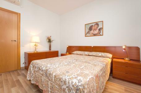 Apartment for Rent in Barcelona Tamarit - Mercat De Sant Antoni