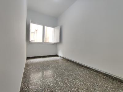 Piso en Alquiler en Barcelona Blesa - Nou De La Rambla