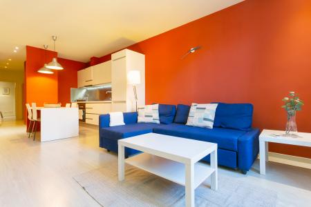 Apartamento en alquiler temporal con habitación doble y balcón en la Rambla