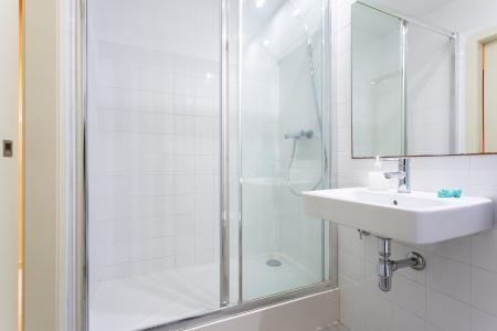 Apartamento en alquiler temporal con habitación doble y balcón en la Rambla