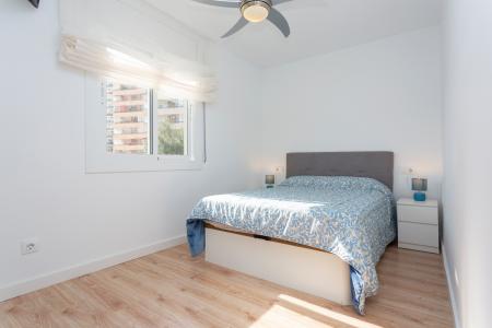 Piso de alquiler de 80 m² con 3 habitaciones, balcón y cocina abierta