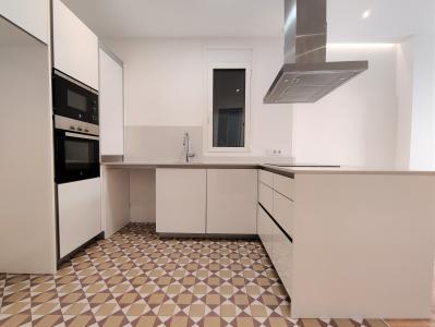 Apartment for Rent in Barcelona Llorens I Barba - Castillejos