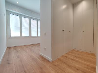 Apartment for Rent in Barcelona Llorens I Barba - Castillejos