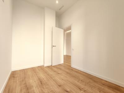 Apartment for Rent in Barcelona Llorens I Barba - Castillejos