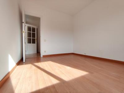 Apartamento para Alugar em Barcelona Espronceda - Ramón Turro