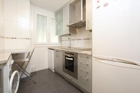 Apartamento con cocina independiente en Arturo Soria con piscina