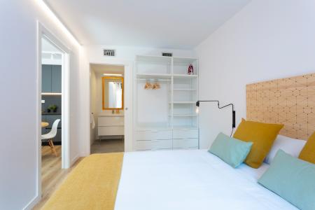 Amplio dúplex de 65 m2 con terraza en Gràcia