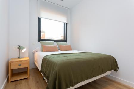 Pis en Lloguer a Barcelona Camelies - Escorial (10 Months Minimum)