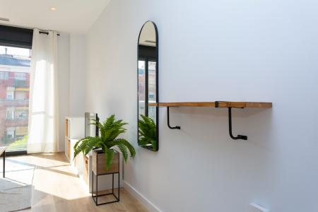 Pis en Lloguer a Barcelona Camelies - Escorial (10 Months Minimum)