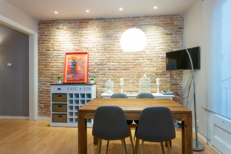 Appartement te huur in Barcelona Villarroel - Consell De Cent