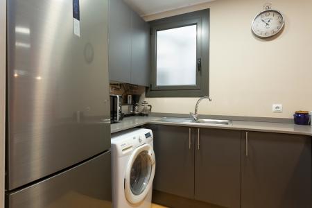 Appartement te huur in Barcelona Villarroel - Consell De Cent