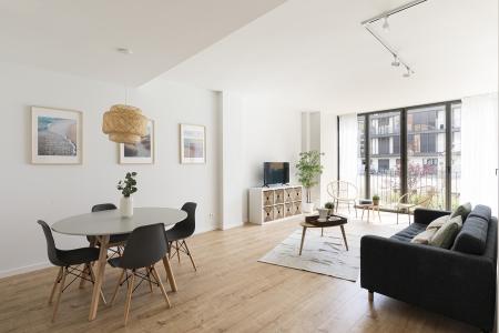 Appartamento in Affitto a Barcelona Passatge De Saladrigas - Bilbao (10 Months Min)