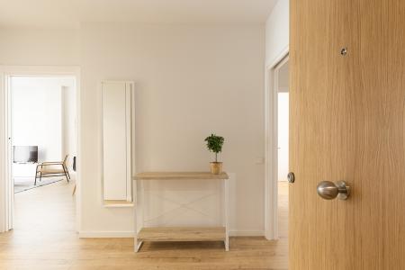 Appartement te huur in Barcelona Passatge De Saladrigas - Bilbao (10 Months Min)