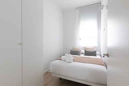 Appartement te huur in Barcelona Passatge De Saladrigas - Bilbao (10 Months Min)