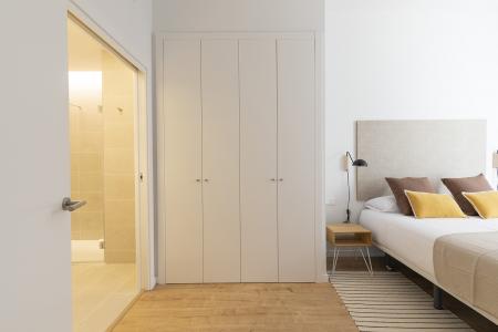 Appartement te huur in Barcelona Passatge De Saladrigas - Bilbao (10 Months Min)