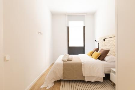 Appartement te huur in Barcelona Passatge De Saladrigas - Bilbao (10 Months Min)