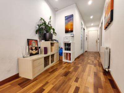 Appartement te huur in Barcelona Parcerisa - De La Constitució