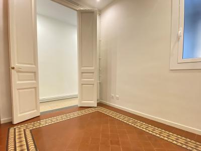 Apartment for Rent in Barcelona Comte D'urgell - Tamarit