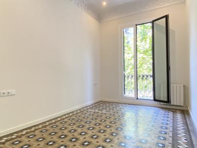 Apartment for Rent in Barcelona Comte D'urgell - Tamarit