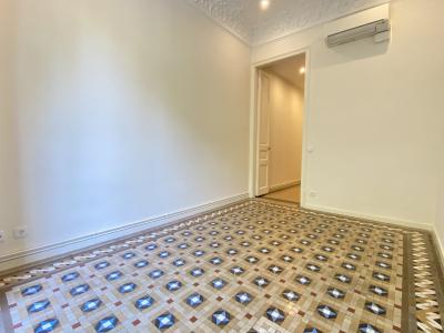 Apartment for Rent in Barcelona Comte D'urgell - Tamarit