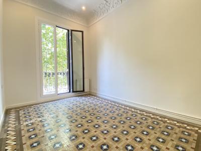 Apartment for Rent in Barcelona Comte D'urgell - Tamarit