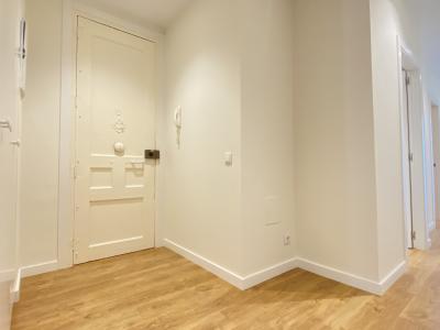 Wohnung zur Miete in Barcelona Comte D'urgell - Tamarit