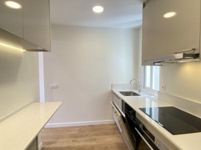 Wohnung zur Miete in Barcelona Comte D'urgell - Tamarit