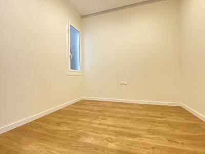 Wohnung zur Miete in Barcelona Comte D'urgell - Tamarit