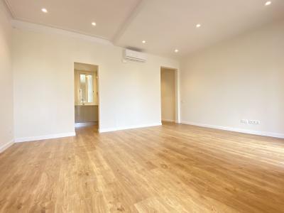 Wohnung zur Miete in Barcelona Comte D'urgell - Tamarit