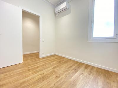 Wohnung zur Miete in Barcelona Comte D'urgell - Tamarit