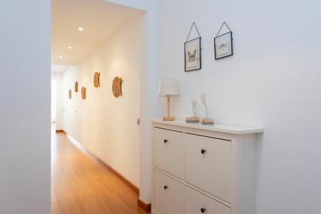 Appartement te huur in Barcelona Rosselló - Girona (+25 Y/o) (10 Months Minimum)