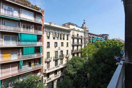 Appartement te huur in Barcelona Rosselló - Girona (+25 Y/o) (10 Months Minimum)