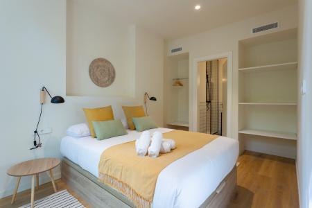 Appartamento in Affitto a Barcelona Pg Sant Joan - Ausias March (10 Months Minimum)