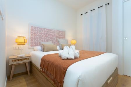 Pis en Lloguer a Barcelona Pg Sant Joan - Ausias March (10 Months Minimum)