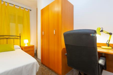 Appartement te huur in Barcelona Av. Paral·lel - Vallhonrat