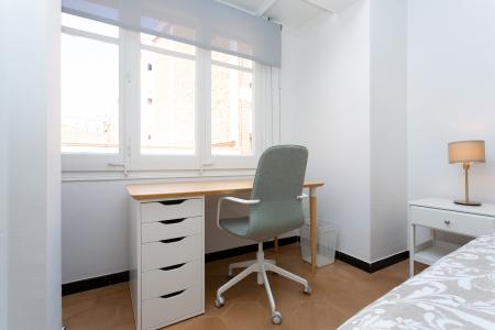 Piso de 80 m2 con tres habitaciones