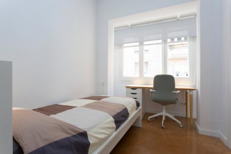 Piso de 80 m2 con tres habitaciones
