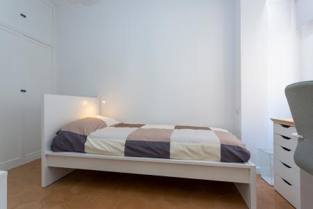 Piso de 80 m2 con tres habitaciones