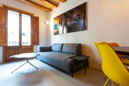 Appartement te huur in Barcelona Poeta Cabanyes - Blai (until 5th April)