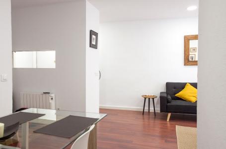 Amplio apartamento de alquiler temporal con dos habitaciones 