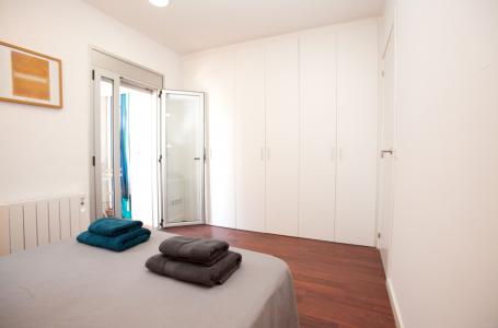 Amplio apartamento de alquiler temporal con dos habitaciones 