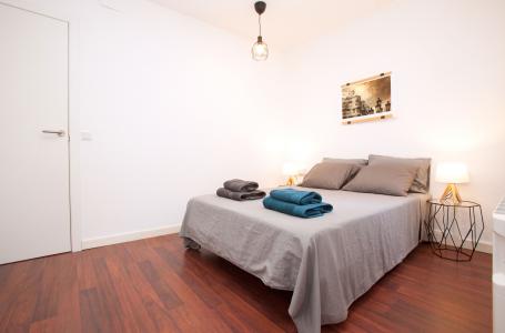 Amplio apartamento de alquiler temporal con dos habitaciones 