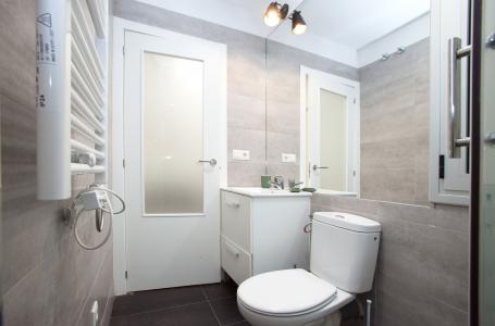 Amplio apartamento de alquiler temporal con dos habitaciones 