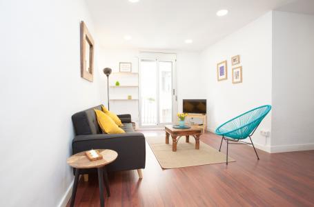 Amplio apartamento de alquiler temporal con dos habitaciones 