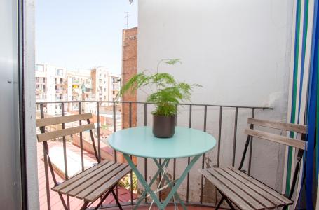 Amplio apartamento de alquiler temporal con dos habitaciones 