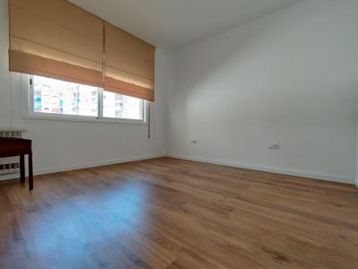 Piso en Alquiler en Barcelona Tenor Masini - Av. Madrid