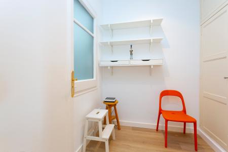 Apartment for Rent in Barcelona Av. Roma - Casanova