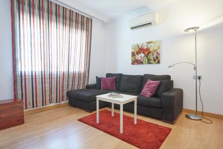 Espacioso piso con balcón en Balmes - Madrazo