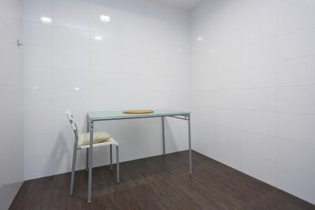 Espacioso piso con balcón en Balmes - Madrazo