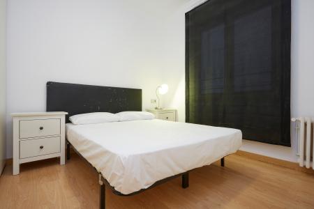 Espacioso piso con balcón en Balmes - Madrazo